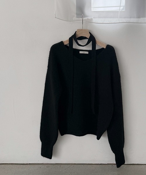 Freesia by andme(フリージアバイアンドミー)の「同色マフラー付きニットトップス(ニット/セーター・レディース・チャコールグレー/ブルー/アイボリー/ブラック/ピンク・M)」の15枚目の写真
