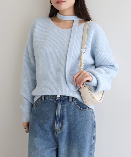 Freesia by andme(フリージアバイアンドミー)の「同色マフラー付きニットトップス(ニット/セーター・レディース・チャコールグレー/ブルー/アイボリー/ブラック/ピンク・M)」の16枚目の写真