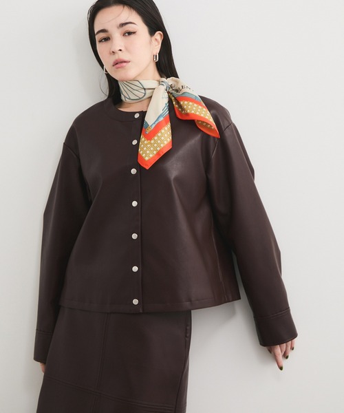 le cercle ADAM ET ROPE'(ルセルクルアダムエロペ)の「シンセティックレザーブルゾン/セットアップ対応(ブルゾン・レディース・キナリ/ダークブラウン/ブラック・FREE)」の3枚目の写真