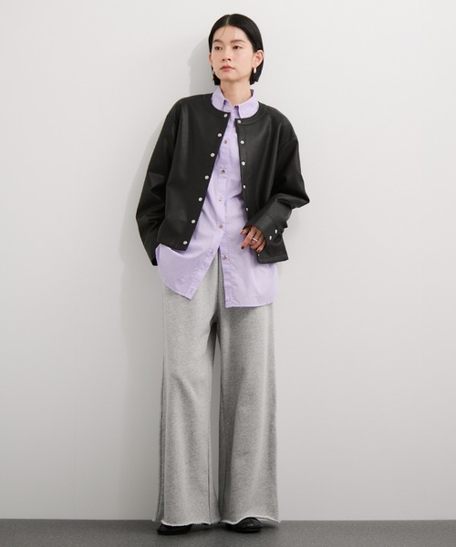 le cercle ADAM ET ROPE'(ルセルクルアダムエロペ)の「シンセティックレザーブルゾン/セットアップ対応(ブルゾン・レディース・キナリ/ダークブラウン/ブラック・FREE)」の4枚目の写真