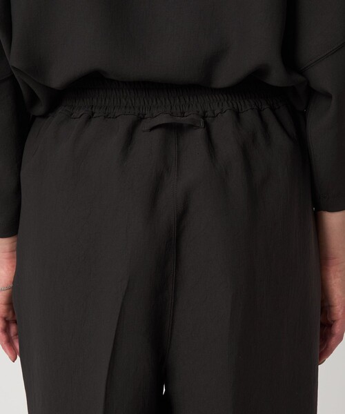 UNITED ARROWS & SONS by DAISUKE OBANA（ユナイテッドアローズアンドサンズバイダイスケオバナ）の「＜D.O UNITED ARROWS BY DAISUKE OBANA for WOMEN＞Ⅰ 2P WIDE TPD PANTS/パンツ（その他パンツ・レディース・ダークグリーン/ブラック・M/S）」の4枚目の写真