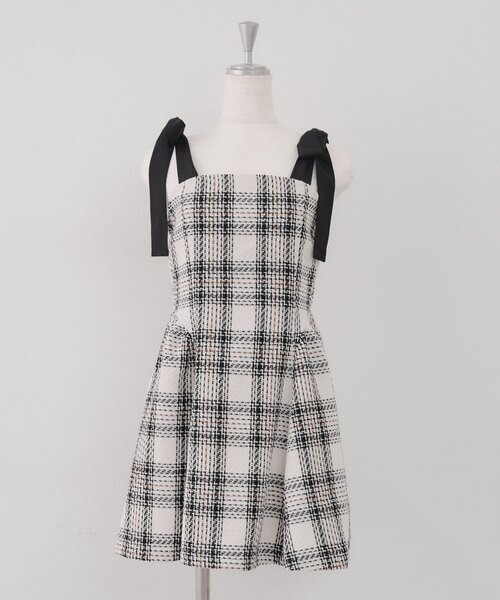 continuer de NICE CLAUP（コンティニューデナイスクラップ）の「【Tweed Collection】肩リボンミニジャンスカ（ワンピース・レディース・アイボリー/ブラック/ホワイト系その他/ホワイト/ブラック系その他・FREE）」の6枚目の写真