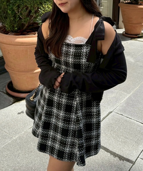 continuer de NICE CLAUP（コンティニューデナイスクラップ）の「【Tweed Collection】肩リボンミニジャンスカ（ワンピース・レディース・アイボリー/ブラック/ホワイト系その他/ホワイト/ブラック系その他・FREE）」の13枚目の写真