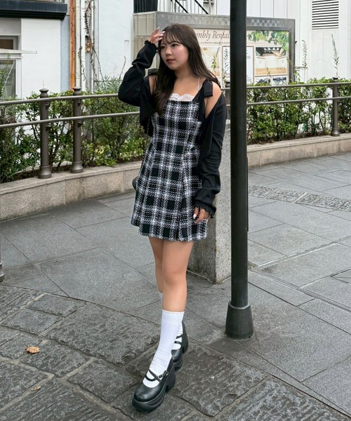continuer de NICE CLAUP（コンティニューデナイスクラップ）の「【Tweed Collection】肩リボンミニジャンスカ（ワンピース・レディース・アイボリー/ブラック/ホワイト系その他/ホワイト/ブラック系その他・FREE）」の11枚目の写真