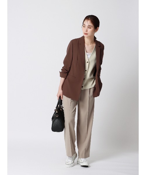 SUIT SQUARE（スーツスクエア）の「ジャケット ウォッシャブル ストレッチ 撥水 UVカット 防シワ（スーツジャケット・レディース・ブラウン系/ネイビー系・36(7号)/38(9号)/40(11号)）」の19枚目の写真