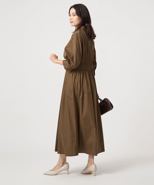 green label relaxing（グリーンレーベルリラクシング）の「シャツ襟 フィット＆フレア タックスリーブ ワンピース（シャツワンピース・レディース・ダークブラウン/ネイビー・FREE）」の7枚目の写真