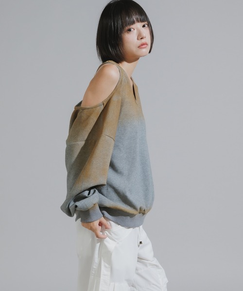 Chick（チック）の「Mura-dyed Laser Back Sweatshirt / ムラ染め レーサーバックスウェット（スウェット・レディース・ブラック/ベージュ/オリーブ・FREE）」の13枚目の写真