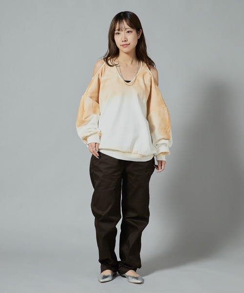 Chick（チック）の「Mura-dyed Laser Back Sweatshirt / ムラ染め レーサーバックスウェット（スウェット・レディース・ブラック/ベージュ/オリーブ・FREE）」の8枚目の写真