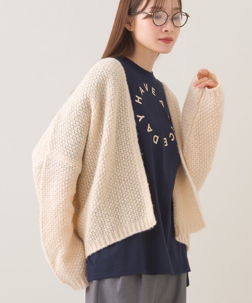 OMNES（オムネス）の「ローゲージジャガードドロップショルダーボレロニットカーディガン（ニット/セーター・レディース・グレイッシュベージュ/ピンク/ベージュ/グレー・FREE）」の2枚目の写真