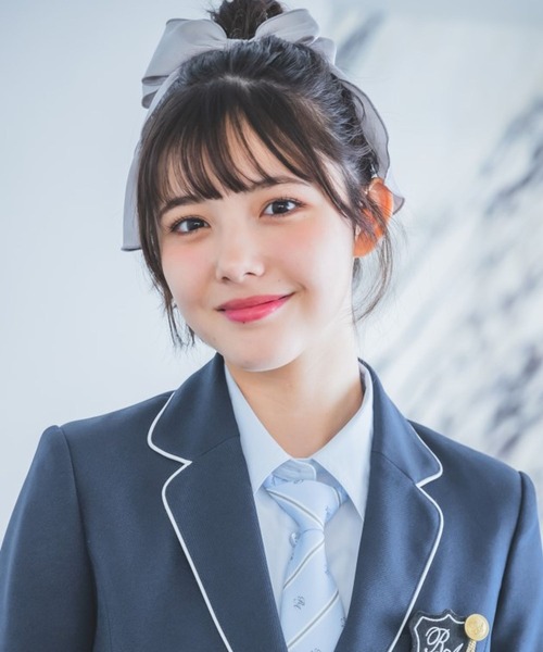 repipi armario(レピピ アルマリオ)の「サテンWリボンメローポニー(ヘアゴム・キッズ・アイボリー/グレー/ブラック/ベージュ・ONESIZE)」の5枚目の写真