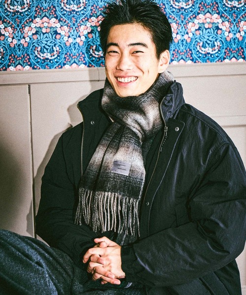 niko and...（ニコアンド）の「ダブルフェイスウールマフラー（マフラー・メンズ・ブラック/アイボリー/ネイビー/レッド/ブラウン・FREE）」の7枚目の写真