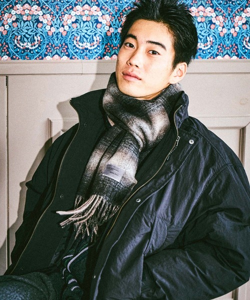 niko and...（ニコアンド）の「ダブルフェイスウールマフラー（マフラー・メンズ・ブラック/アイボリー/ネイビー/レッド/ブラウン・FREE）」の6枚目の写真