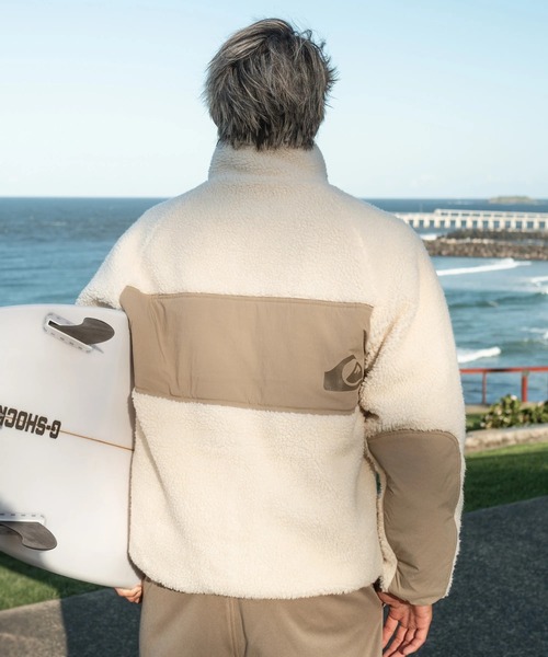Quiksilver(クイックシルバー)の「BOA JACKET /クイックシルバーモコモコボアブルゾン(ブルゾン・メンズ・ホワイト/ブラック/カーキ/ベージュ・MEDIUM/LARGE/X-LARGE/SMALL)」の5枚目の写真