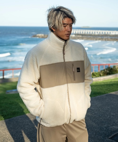 Quiksilver(クイックシルバー)の「BOA JACKET /クイックシルバーモコモコボアブルゾン(ブルゾン・メンズ・ホワイト/ブラック/カーキ/ベージュ・MEDIUM/LARGE/X-LARGE/SMALL)」の7枚目の写真