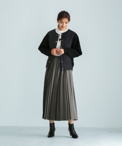 Emilyan(エミリアン)の「【 暖か&軽やか 】 ダイヤキルト×リブニットブルゾン(Tシャツ/カットソー・レディース・アイボリー/ブラック・M)」の17枚目の写真