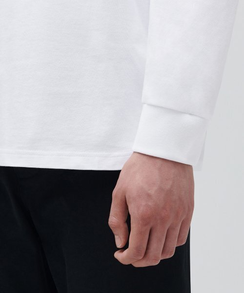 MUSINSA STANDARD（ムシンサスタンダード）の「クルーネック長袖Tシャツ[ホワイト]（Tシャツ/カットソー・メンズ・その他・XX-LARGE/XXX-LARGE/SMALL/MEDIUM/LARGE/X-LARGE）」の22枚目の写真