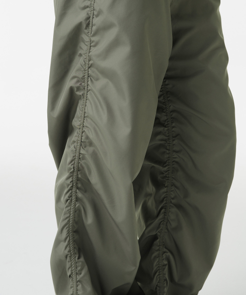 MUSINSA STANDARD WOMAN（ムシンサスタンダードウーマン）の「ウィメンズワイドシャーリングパンツ[セージ]（その他パンツ・レディース・その他・28/30/24/26）」の6枚目の写真