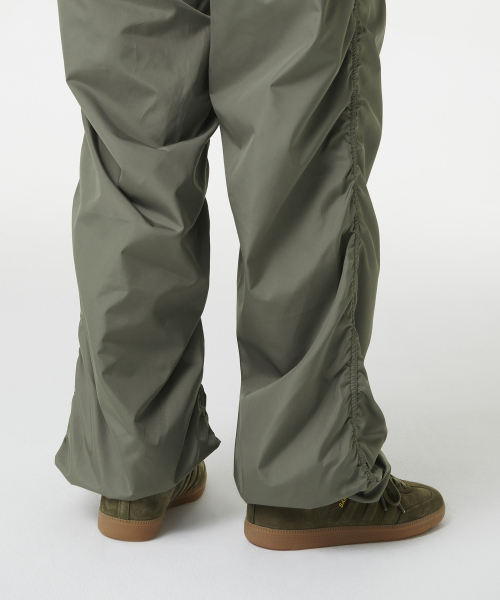 MUSINSA STANDARD WOMAN（ムシンサスタンダードウーマン）の「ウィメンズワイドシャーリングパンツ[セージ]（その他パンツ・レディース・その他・28/30/24/26）」の9枚目の写真