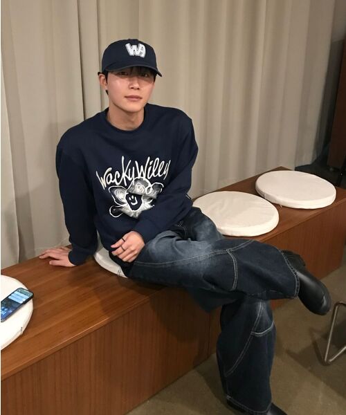 Wacky WiLLy（ワッキーウィリー）の「ビッグリリー スウェット ネイビー（スウェット・レディース・その他・SMALL/MEDIUM/LARGE/X-LARGE）」の2枚目の写真