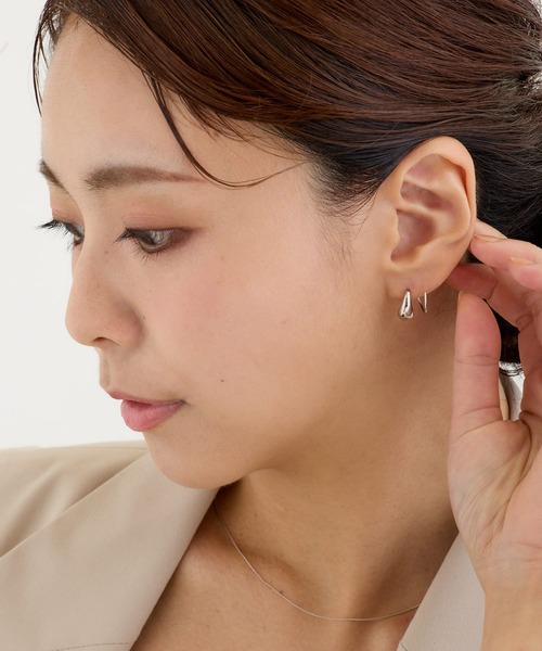 CALIN STANDARD(カリンスタンダード)の「◆金属アレルギー対応◆◆made in japan◆ドロップ カールピアス(ピアス(両耳用)・レディース・ゴールド/シルバー・FREE)」の6枚目の写真