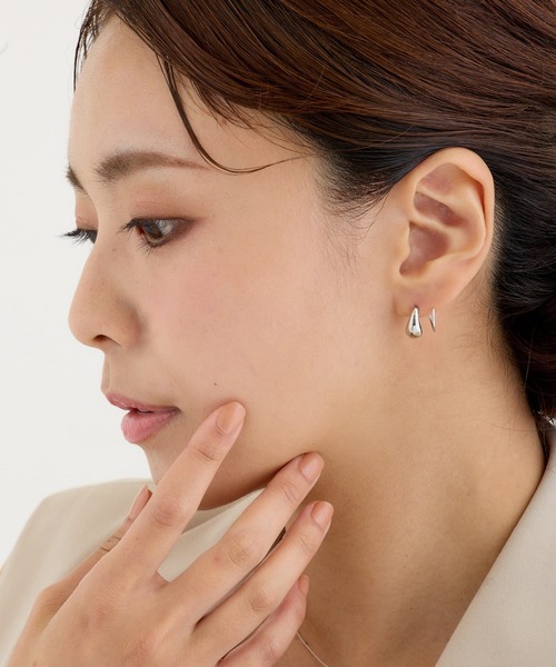 CALIN STANDARD(カリンスタンダード)の「◆金属アレルギー対応◆◆made in japan◆ドロップ カールピアス(ピアス(両耳用)・レディース・ゴールド/シルバー・FREE)」の7枚目の写真