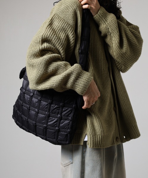 crossi(クロッシー)の「ぽこぽこプリーツショルダーバッグ(ショルダーバッグ・レディース・カーキ/グリーン/ベージュ/ブラック・FREE)」の15枚目の写真