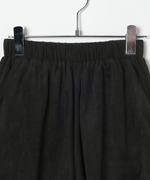 PAGEBOY（ページボーイ）の「フェイクスエードキュロットパンツ（スカート・レディース・ブラック/ブルー・FREE）」の22枚目の写真