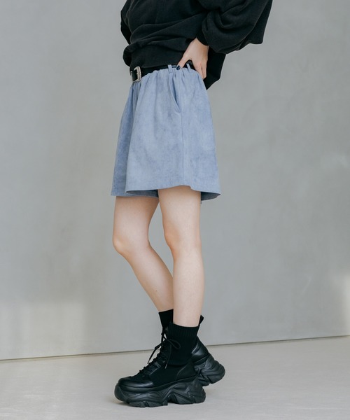 PAGEBOY（ページボーイ）の「フェイクスエードキュロットパンツ（スカート・レディース・ブラック/ブルー・FREE）」の18枚目の写真