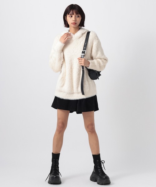 PAGEBOY（ページボーイ）の「フェイクスエードキュロットパンツ（スカート・レディース・ブラック/ブルー・FREE）」の4枚目の写真