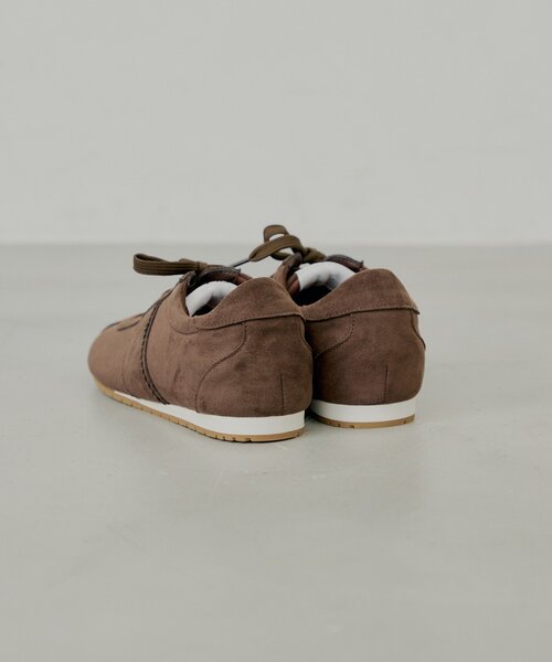 Chico(チコ)の「インソールスエードスニーカー(スニーカー・レディース・ブラウン/ベージュ・LARGE/SMALL/MEDIUM)」の9枚目の写真