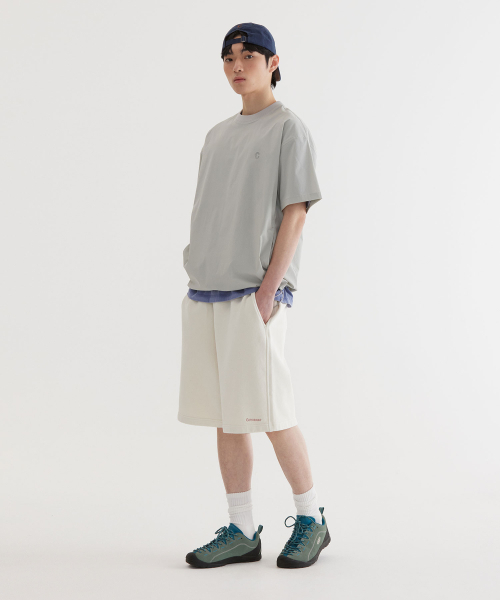 COVERNAT(カバーナット)の「テックナイロンベーシックTシャツライトグレー(Tシャツ/カットソー・レディース・その他・SMALL/MEDIUM/LARGE/X-LARGE/XX-LARGE/X-SMALL)」の8枚目の写真