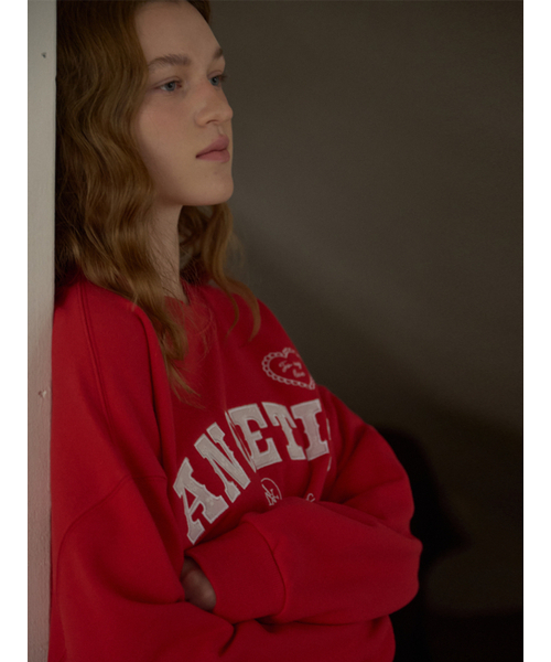 ANOETIC（アノエティック）の「ANOETIC LACE LOGO SWEATSHIRTS_RED（スウェット・レディース・レッド・FREE）」の4枚目の写真
