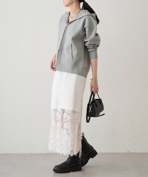 LOUNGEDRESS（ラウンジドレス）の「レーススカート（スカート・レディース・オフホワイト/ブラック・FREE）」の16枚目の写真