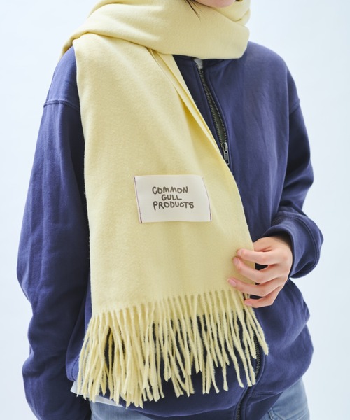 common gull products.(コモンガルプロダクツ)の「本を抱くマフラー(マフラー・レディース・グレー系/レッド系/ネイビー/イエロー系/ダークブラウン系/ピンク系・フリー)」の10枚目の写真