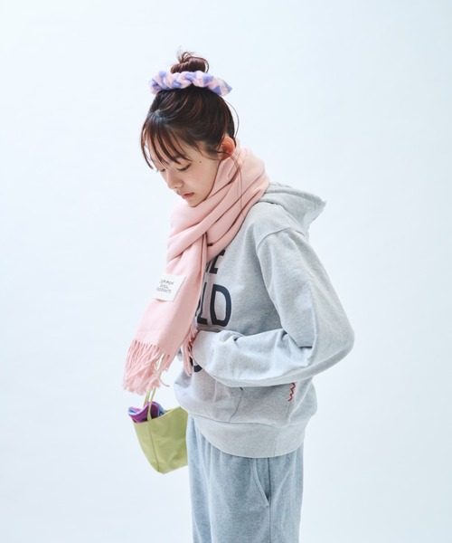 common gull products.(コモンガルプロダクツ)の「本を抱くマフラー(マフラー・レディース・グレー系/レッド系/ネイビー/イエロー系/ダークブラウン系/ピンク系・フリー)」の22枚目の写真