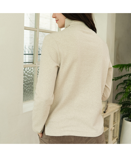 CHIQUITA（チキータ）の「[24冬]タートルスウェットシャツ（コットンナッピング）オートミール 244604SOT（Tシャツ/カットソー・レディース・その他・SMALL/MEDIUM）」の3枚目の写真