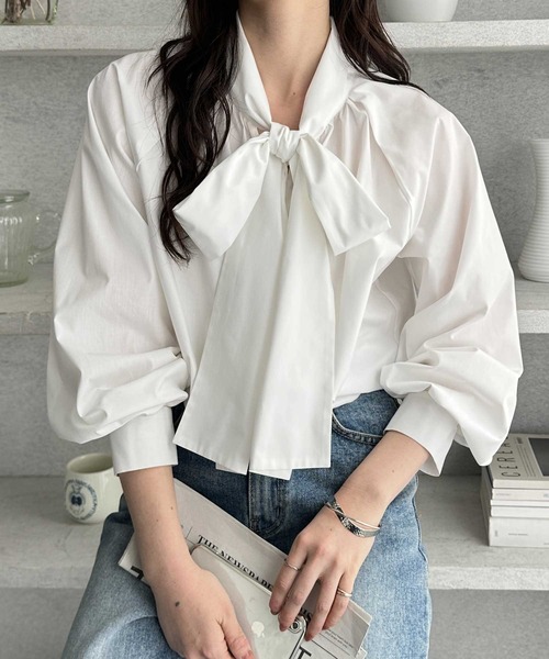 GeeRA(ジーラ)の「ボリュームボウタイブラウス(シャツ/ブラウス・レディース・ブラック/ブルー系その他/オフホワイト・LARGE/MEDIUM/X-LARGE)」の4枚目の写真