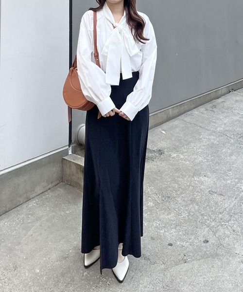 GeeRA（ジーラ）の「オンオフ着られる！洗えるイージーケアボリュームボウタイリボンブラウス（シャツ/ブラウス・レディース・ブラック/ブルー系その他/オフホワイト・LARGE/MEDIUM/X-LARGE）」の22枚目の写真