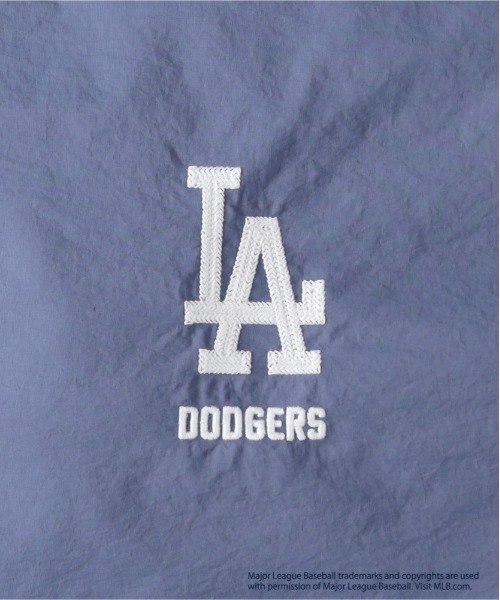 Right-on（ライトオン）の「【MLB】ワッシャーナイロンナップサック (軽量/スポーティ/チームロゴ/シンプルデザイン)（ショルダーバッグ・メンズ・ブラウン/ブラック/ブルー・ONE SIZE）」の13枚目の写真