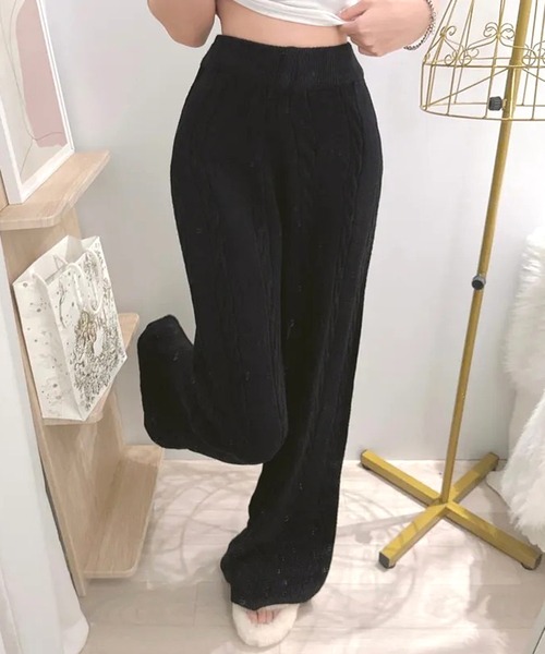 NANEA（ナネア）の「ケーブル編みニットイージーパンツ（その他パンツ・レディース・グレー/ブラック/ホワイト/ベージュ・フリー）」の7枚目の写真