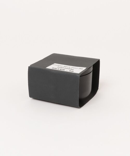 TOM WOOD(トムウッド)の「【TOMWOOD(トムウッド)】Cushion Black Onyx(M) シルバー リング メンズ サイズ ブラック スクエア 指輪(リング・メンズ・シルバー・58/60/62/64)」の3枚目の写真