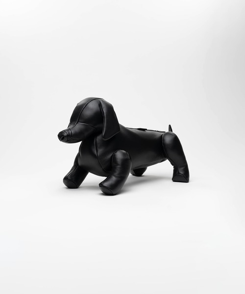 Maison MIHARA YASUHIRO(メゾンミハラヤスヒロ)の「"DOLLS" Dachshund Shoulder Bag(ショルダーバッグ・メンズ・ブラック・FREE)」の2枚目の写真
