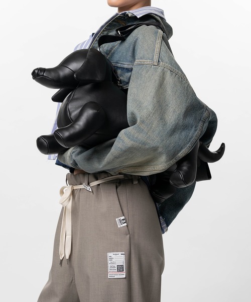 Maison MIHARA YASUHIRO(メゾンミハラヤスヒロ)の「"DOLLS" Dachshund Shoulder Bag(ショルダーバッグ・メンズ・ブラック・FREE)」の9枚目の写真