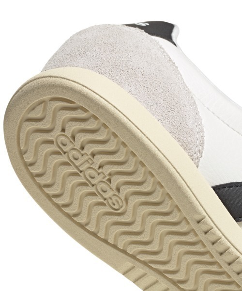 adidas(アディダス)の「アディダス adidas バレダ ローシューズ / BARREDA LOシューズ(スニーカー・レディース・ホワイト×ブラック・25.0cm/23.0cm/23.5cm/24.0cm/24.5cm)」の15枚目の写真