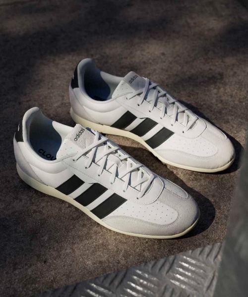 adidas(アディダス)の「アディダス adidas バレダ ローシューズ / BARREDA LOシューズ(スニーカー・レディース・ホワイト×ブラック・25.0cm/23.0cm/23.5cm/24.0cm/24.5cm)」の5枚目の写真