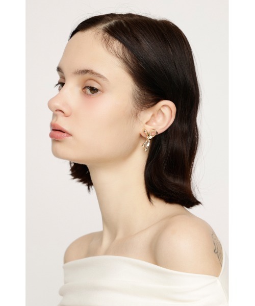 SLY（スライ）の「RIBBON EARRING リボンイヤリング（イヤリング・レディース・ゴールド/シルバー・FREE）」の12枚目の写真