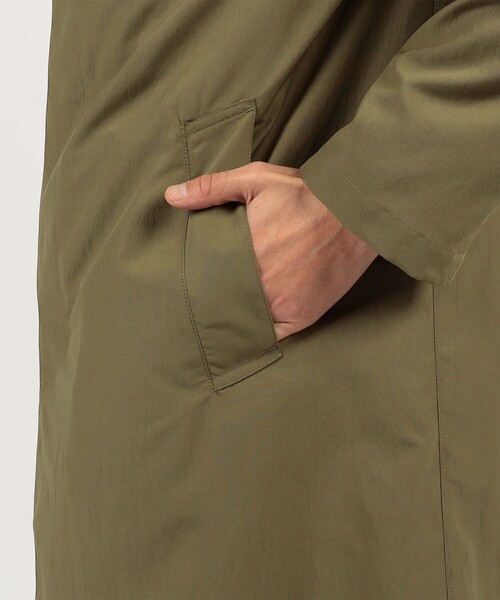 TOMORROWLAND (トゥモローランド)の「【別注】MACKINTOSH DUNKELD パッカブル ステンカラーコート(ステンカラーコート・メンズ・カーキ/キャメル/レッド/ネイビー・40/38/36)」の14枚目の写真