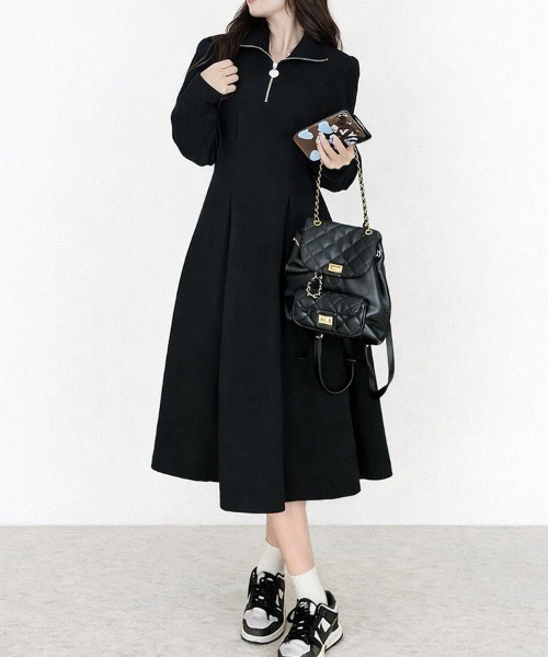 SallyLunn(サリーラン)の「ウエストタックハーフジップワンピース(ワンピース・レディース・アイボリー/ブラック・LARGE/MEDIUM)」の3枚目の写真