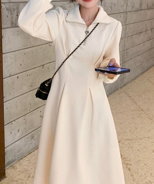 SallyLunn(サリーラン)の「ウエストタックハーフジップワンピース(ワンピース・レディース・アイボリー/ブラック・LARGE/MEDIUM)」の4枚目の写真