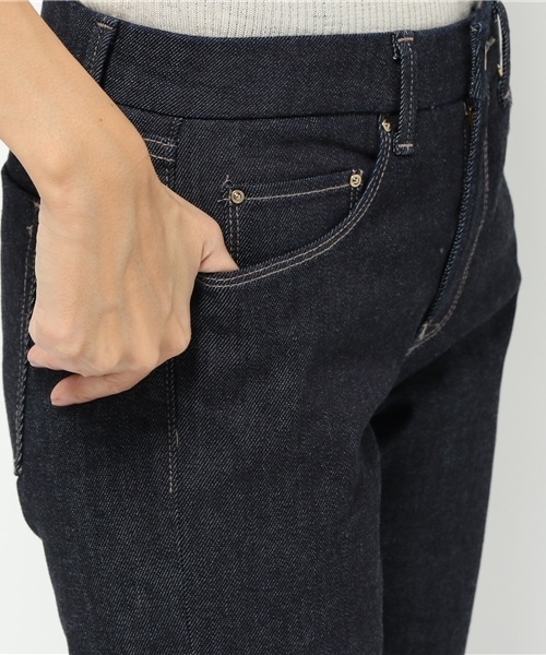 AZUL ENCANTO(アズールエンカント)の「ストレートデニム(S/W)(デニムパンツ・レディース・ネイビー・SMALL/LARGE/MEDIUM)」の3枚目の写真